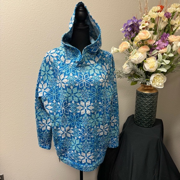 Talbots Tops - Talbots XL Blue Fleece Hoodie Pullover Snowflake Print Winter Cozy Warm Top